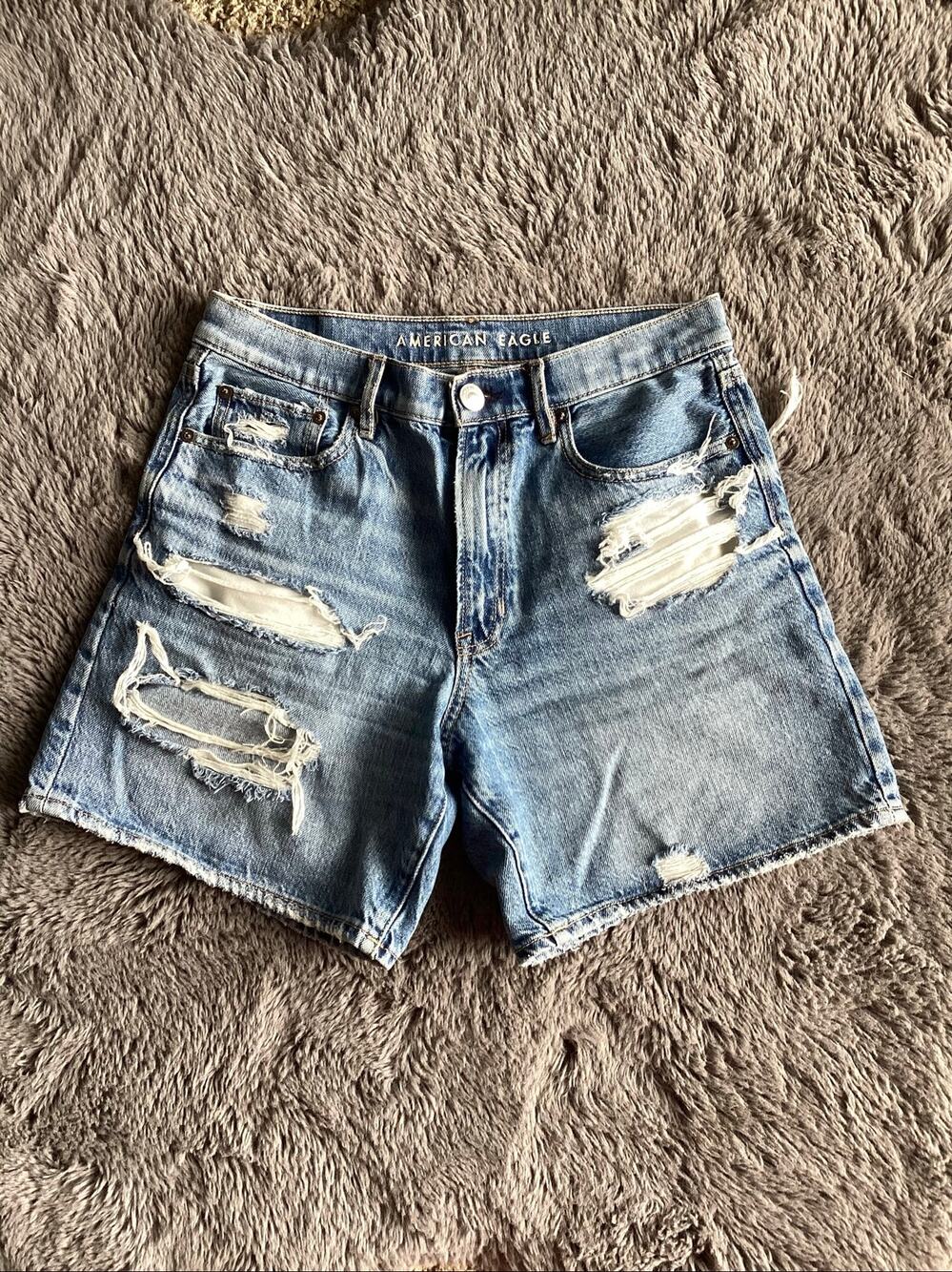 American Eagle Outfitters Women's Distressed Boyfriend Denim Shorts Blue Size 8